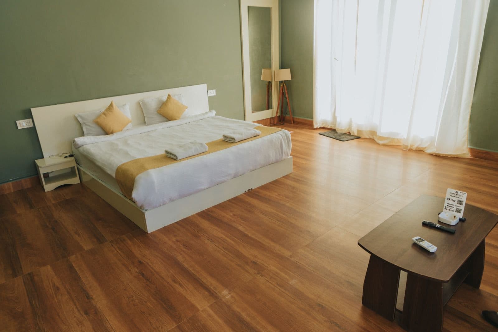 Executive delux double room with refined finishes